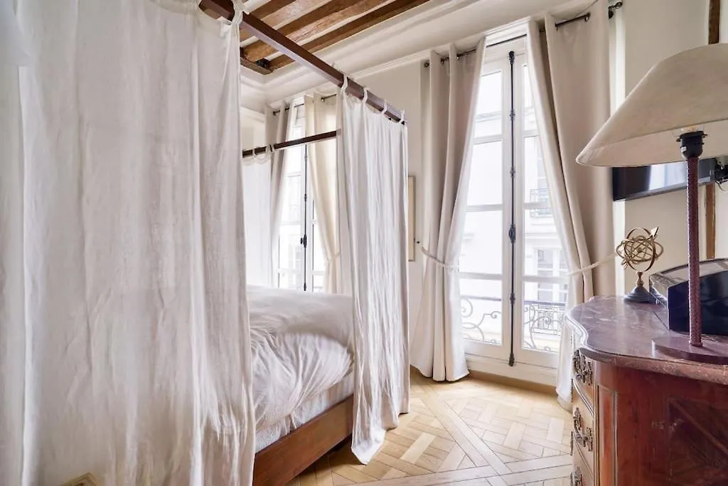 Apartment Grandiose Appartement Au Coeur De Paris