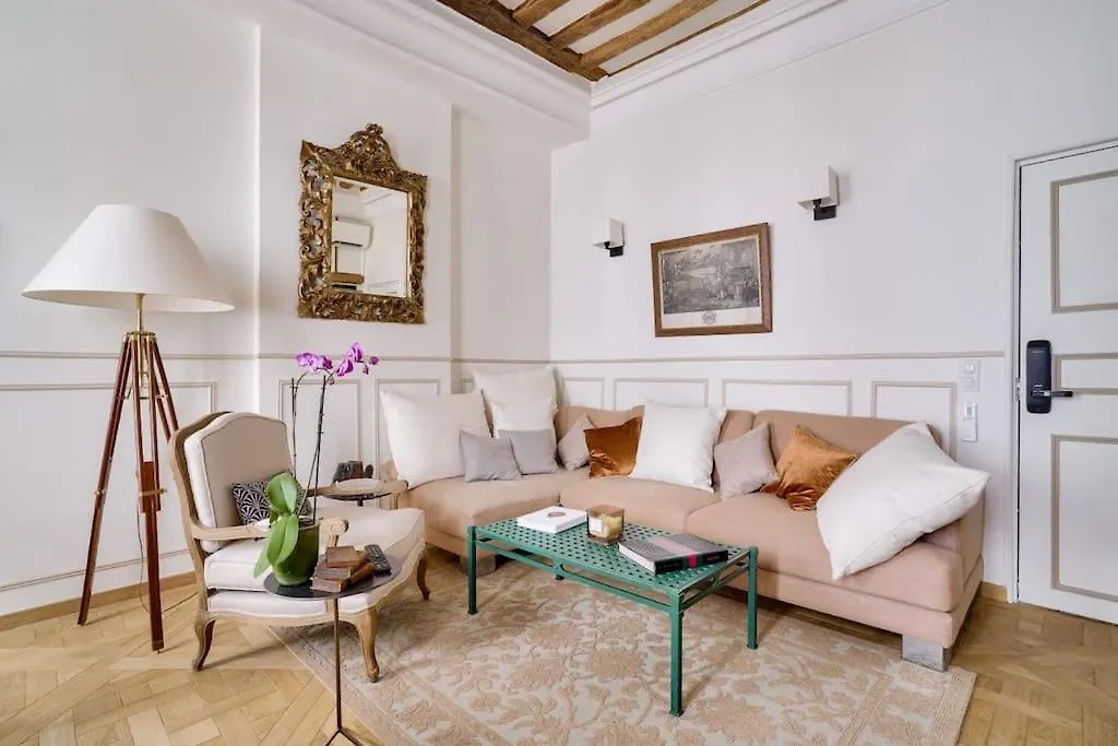 Grandiose Appartement Au Coeur De Paris